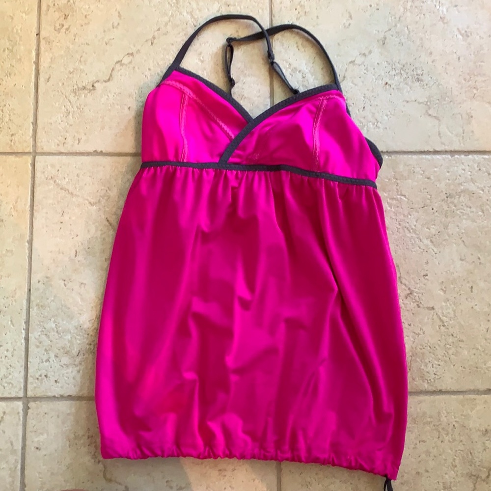 Lululemon top